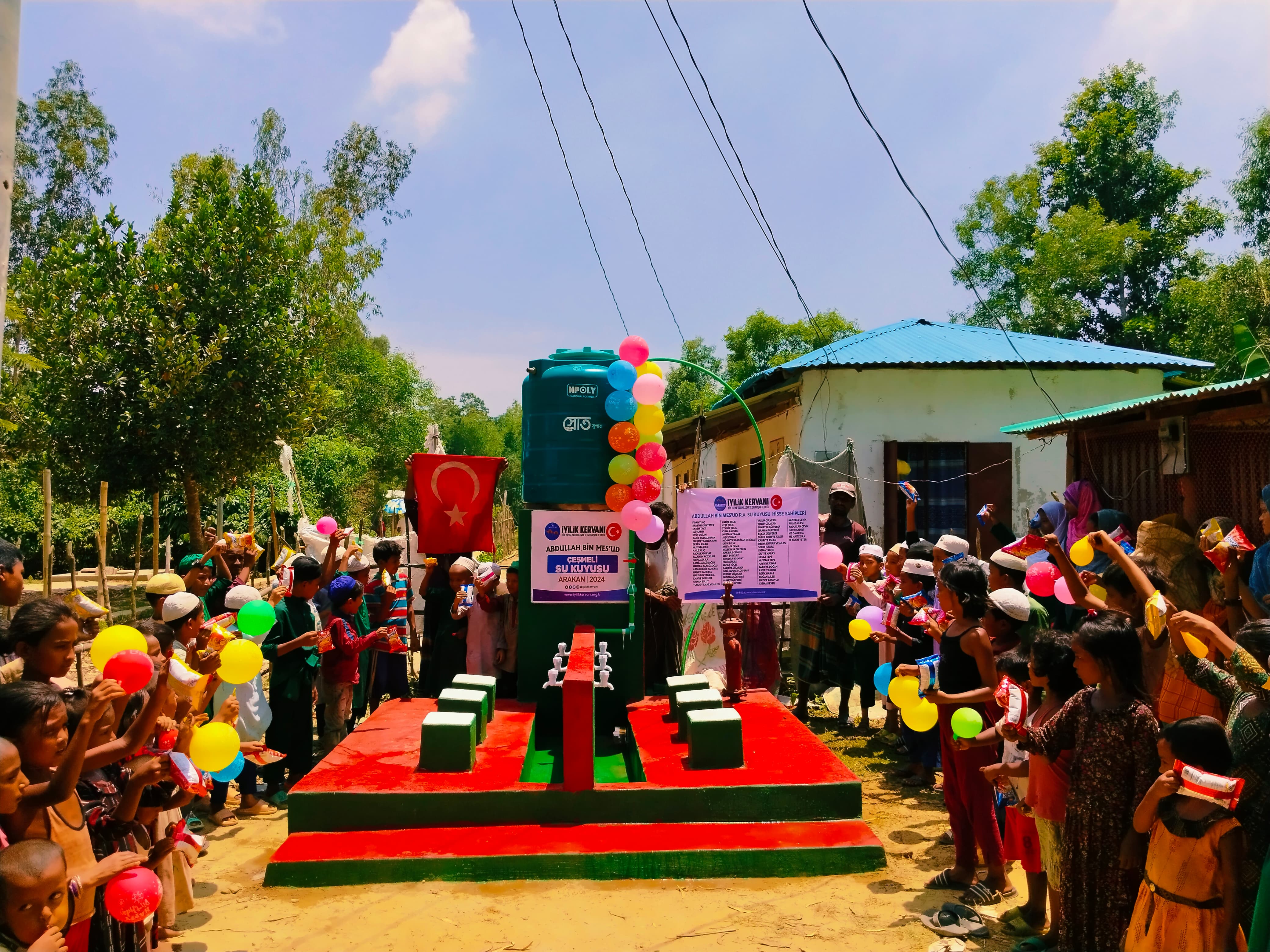 ARAKAN'DA ÇEŞMELİ  SU KUYUSU
